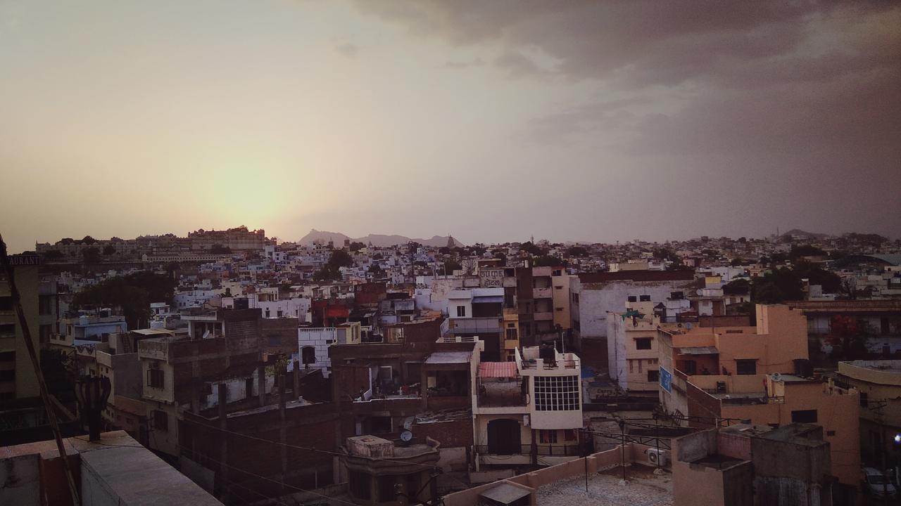 Eltravo - Hostel Udaipur Kültér fotó